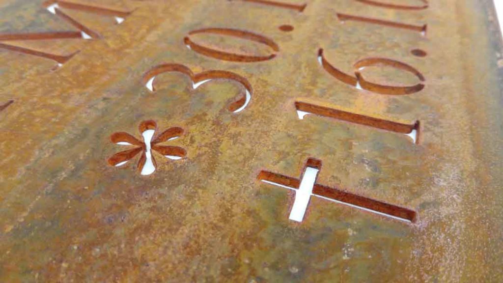 Muster Grabtafel aus Cortenstahl