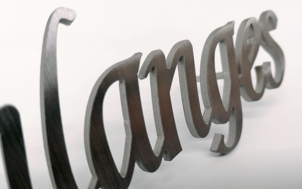 Logo Schriftzug aus Edelstahl